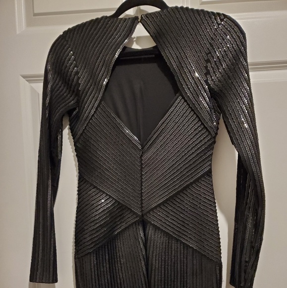 Dress - Picture 4 of 5